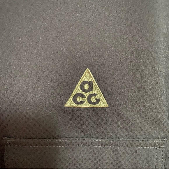 Nike ACG Dri-FIT ADV UV "Devastation Trail" Men's Top	Size Small - Picture 3 of 7